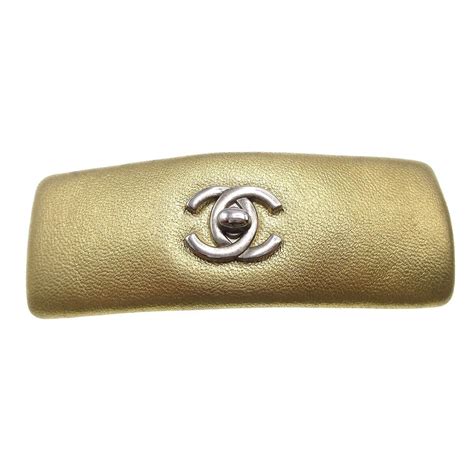 chanel turnlock barrette